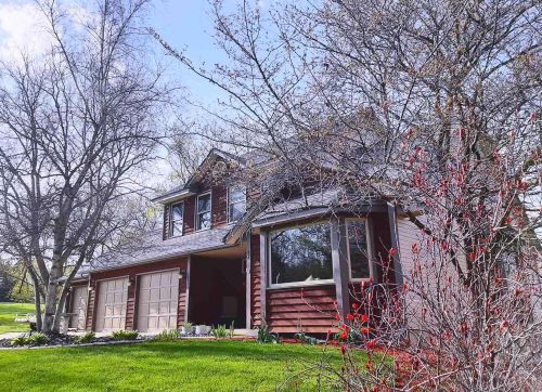30724 Kramer Dr, Waterford, WI 53185-3320