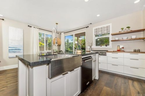 6452 Alexandri Cir, Carlsbad CA  92011-3610 exterior