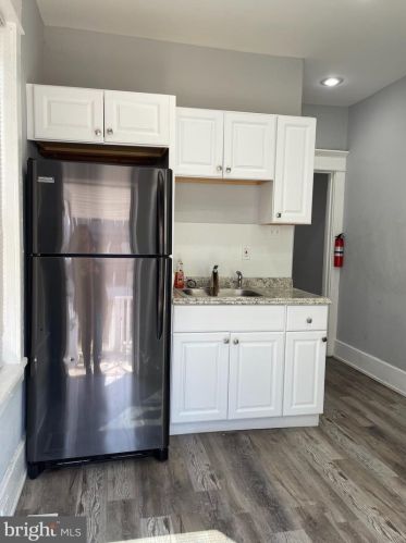 1261 Kenwood Ave, Camden NJ  08103-2815 exterior