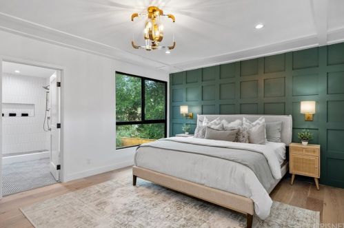 4070 Bakman Ave, North Hollywood CA  91602-3302 exterior