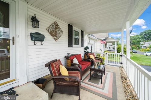 208 Evans Ave, Willow Grove, PA 19090-3523