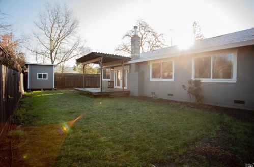 4119 Siskiyou Ave, Santa Rosa, CA 95405-8112
