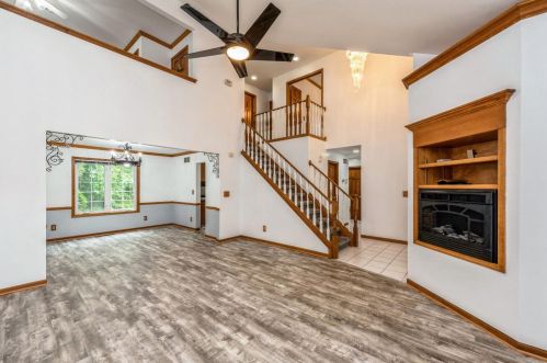 315 Arbordale Dr, Valpo, IN 46383-5957