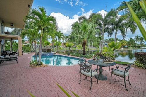 1333 175th Way, Hollywood FL  33029-4824 exterior