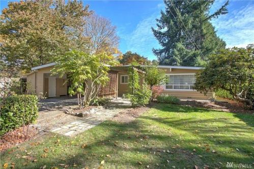 20014 Des Moines Memorial Dr, Seattle, WA 98198-4131