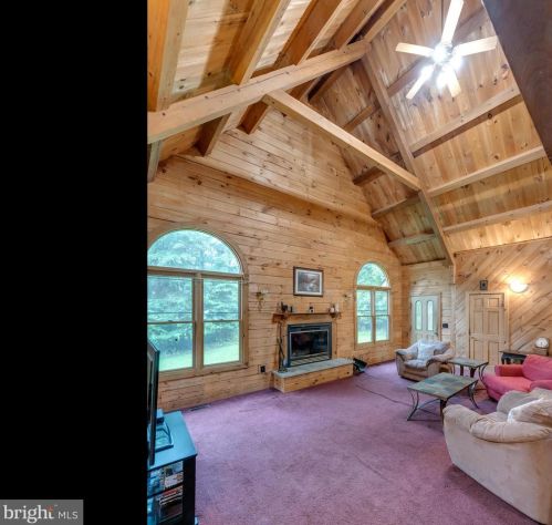 3133 Laughead Ln, Boothwyn, PA 19060-2019