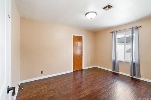 1719 Hardwick St, Long Beach CA  90807-1131 exterior
