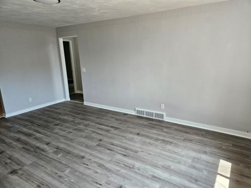 3301 Grover St, Mckeesport PA  15132-5458 exterior