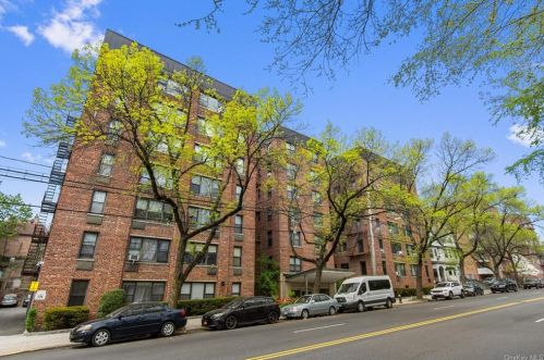 4315 Webster Ave, Bronx NY  10470-2358 exterior