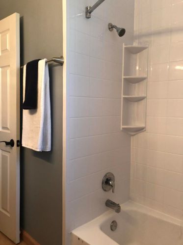 2713 83 Pl, Kenosha WI 53143-6245 exterior