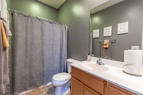 1361 Crown Imperial Ln, Beaumont CA  92223-8487 exterior