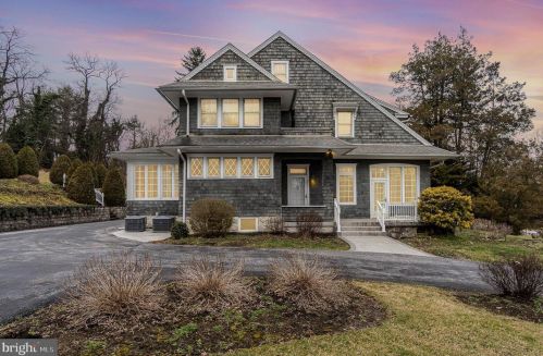 228 Poplar Ave, Rudytown, PA 17070-2043