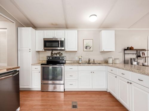 14344 Flint Ridge Rd, Glenford OH  43739-9608 exterior