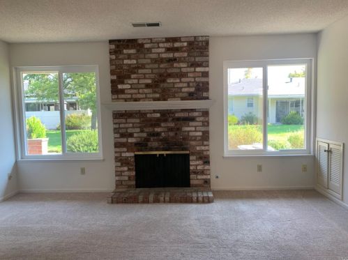 15 Woodgreen St, Santa Rosa, CA 95409-5914