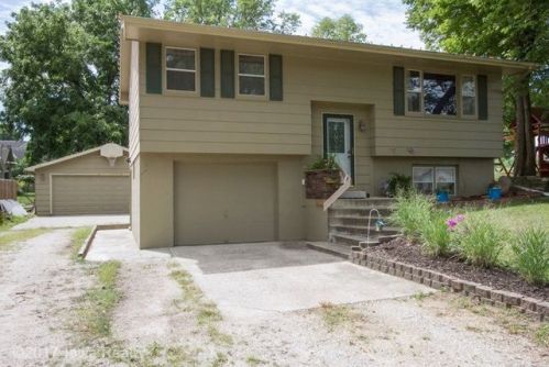 410 21st St, Zook Spur, IA 50156-1002