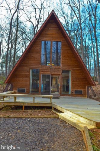 3419 Lakeview Pkwy, Locust Grove, VA 22508-5664