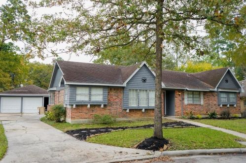 27113 Lana Ln, Conroe TX  77385-7801 exterior