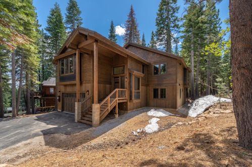 13671 Pathway Ave, Truckee, CA 96161-6225