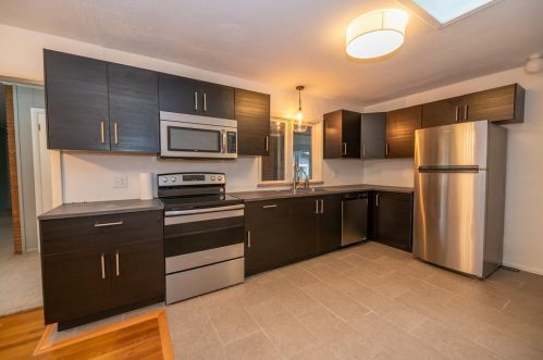 1151 Sunset Dr, Latrobe PA  15650-2737 exterior