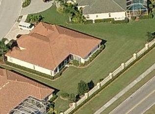 2701 Harvest Dr, Sarasota, FL 34240-8219