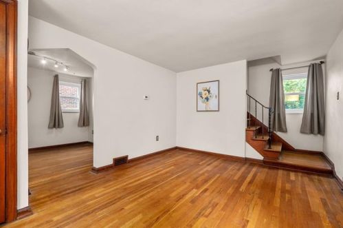 448 Boggs Ave, Pittsburgh, PA 15211-2320