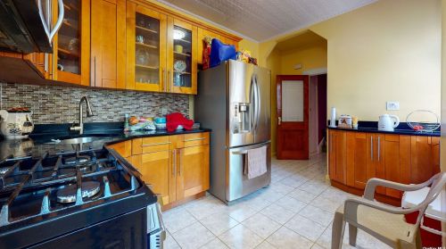 94-12 132nd St, Jamaica, NY 11419-2635