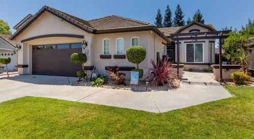 43 Knobcone Ln, Lodi, CA 95242-8320