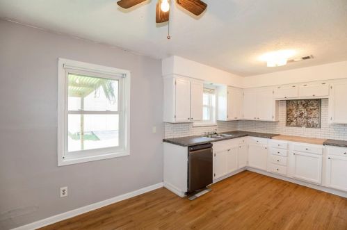4205 Baron Ln, Deer Park TX  77536-6220 exterior