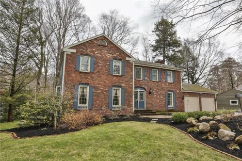 1214 Stockbridge Rd, Webster, NY 14580-9145