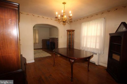 373 Concord Rd, Glen Mills PA  19342-1403 exterior