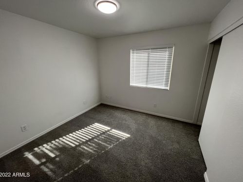 2007 89 Dr, Phoenix AZ 85037-2908 exterior