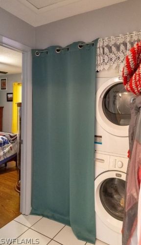 12 Heath Aster Ln, Lehigh Acres FL 33936-7347 exterior