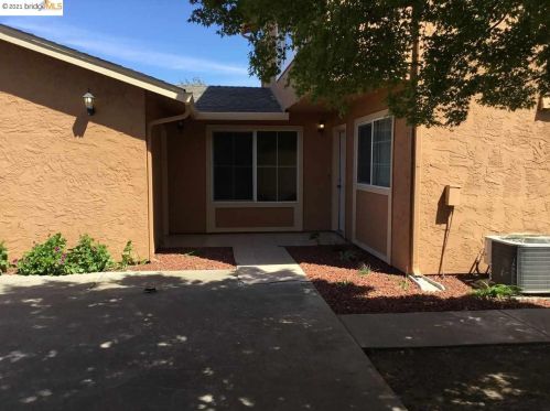 286 Summerfield Dr, West Pittsburg, CA 94565-3263