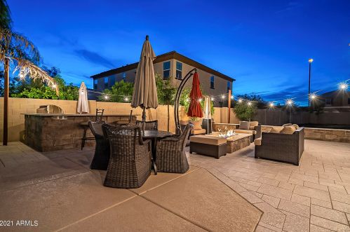 6758 Tucana Ln, Gilbert AZ  85298-8784 exterior