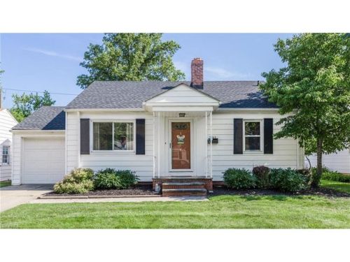 5243 Bridgewater Rd, Cleveland, OH 44124-2703