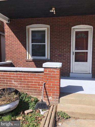 2014 North St, Harrisburg, PA 17103-1634