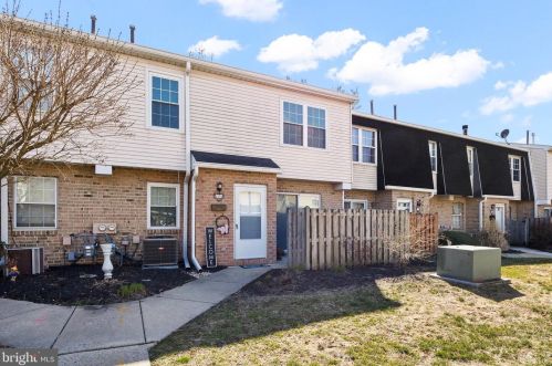 2172 Harbour Dr, Palmyra, NJ 08065-1124