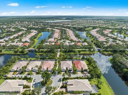 15387 Upwind Dr, Bonita Springs FL  34135-8588 exterior