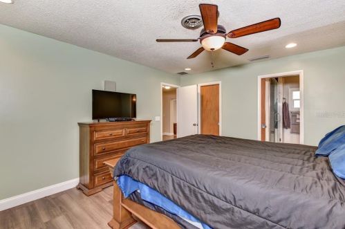 820 Boundary Ave, Deland FL 32720-3130 exterior