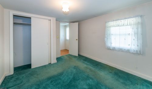 44 Woodland Ave, Whippany, NJ