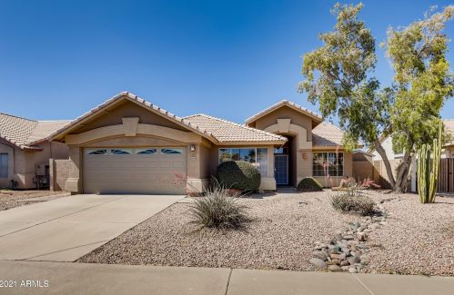 4650 Geronimo St, Chandler, AZ 85226-5305