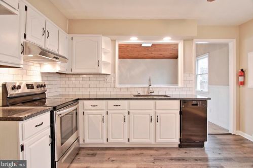 352 Walnut St, Pottstown, PA 19464-5637