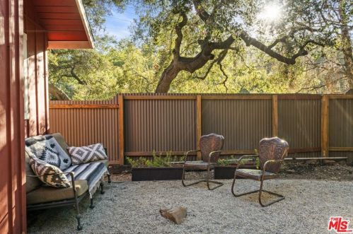 328 Topanga Canyon Blvd, Topanga CA  90290-3838 exterior