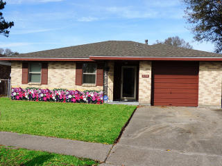 3076 Cornell Dr, Marrero, LA 70072-5518