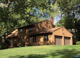 198 Graney Dr, Westwood, NJ 07675-6564