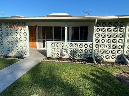 13490 Wentworth Ln, Seal Beach, CA 90740-4693