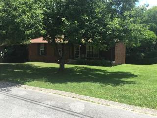 3287 Niagara Dr, Nashville, TN 37214-3422
