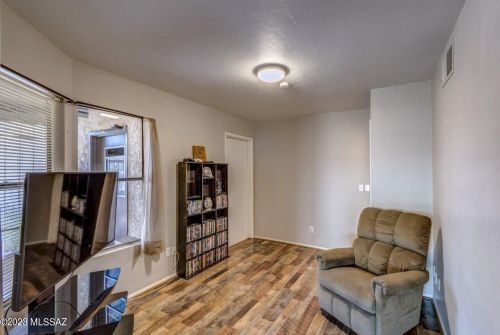 5032 Condor Dr, Tucson AZ  85742-9404 exterior