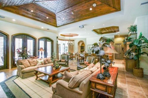 3657 Bay Crk Dr, Bonita Springs FL 34134-1910 exterior