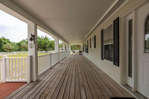 15811 Carlton Lake Rd, Wimauma FL  33598-5405 exterior